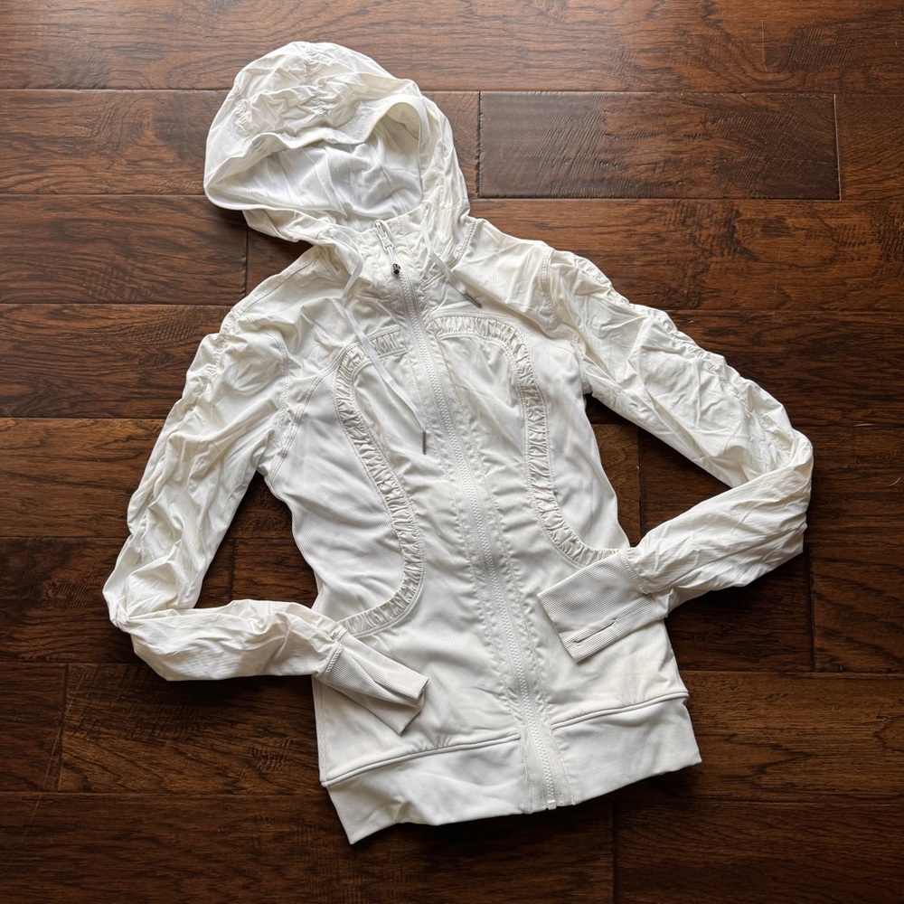 Lululemon Dance Studio Jacket sz 4 white